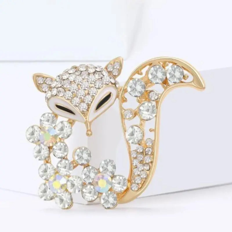 Fox Shape Brooch for Women - Simple & Elegant Animal Lapel Pin for Sweaters & Coats, Cute Wildlife-Themed Jewelry Gift with Gift Box