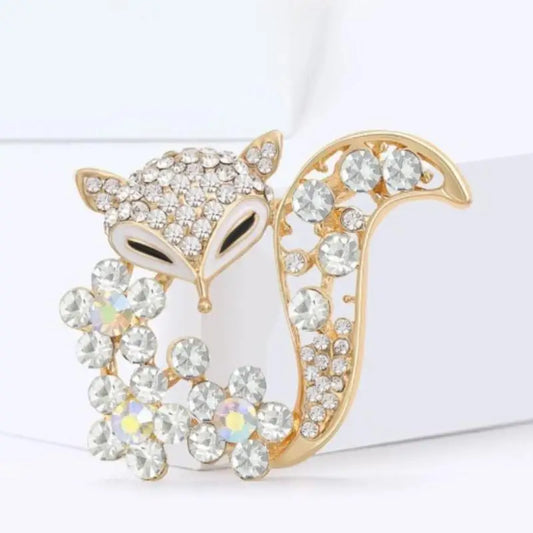Fox Shape Brooch for Women - Simple & Elegant Animal Lapel Pin for Sweaters & Coats, Cute Wildlife-Themed Jewelry Gift with Gift Box