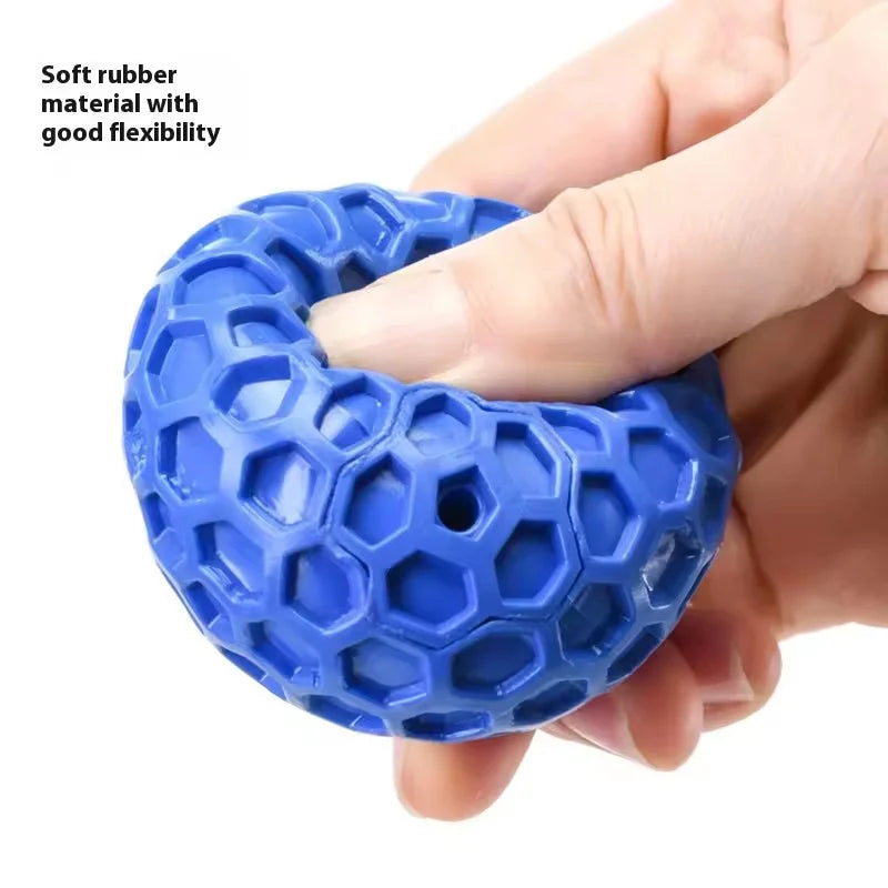 New Dog Toys Bite Resistant Interactive Throwing Sound Honeycomb Balls Natural Rubber Teething Clean Teeth Toys Pet Products