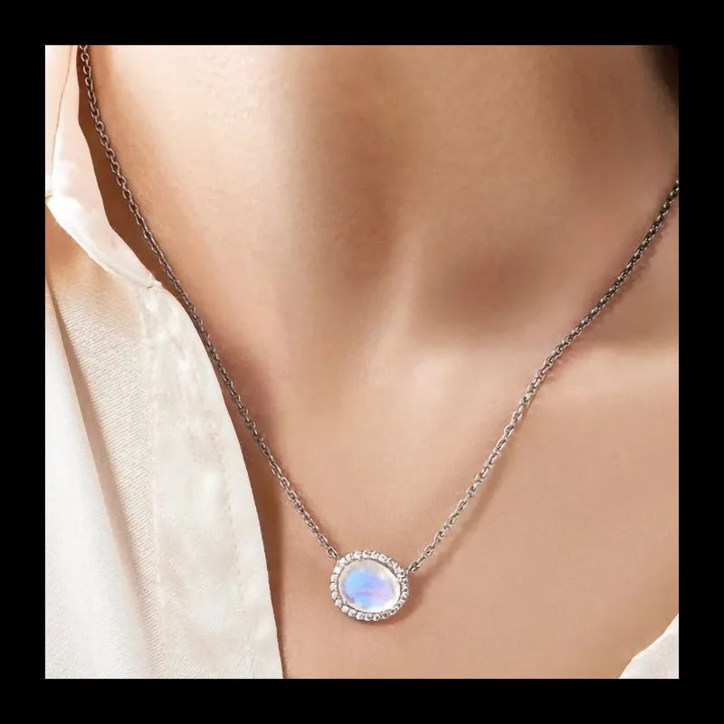 Hot Sale Sterling Silver Round Moonstone Charm Necklace Women's Fashion Versatile Luxury Exquisite Jewelry