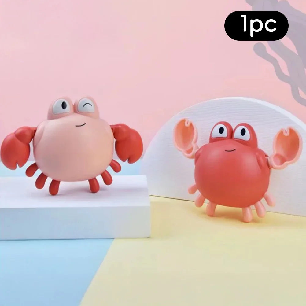 Baby takes a bath and plays in the water, Submarine, winding up animal chain, playing in the bathroom, children's toys