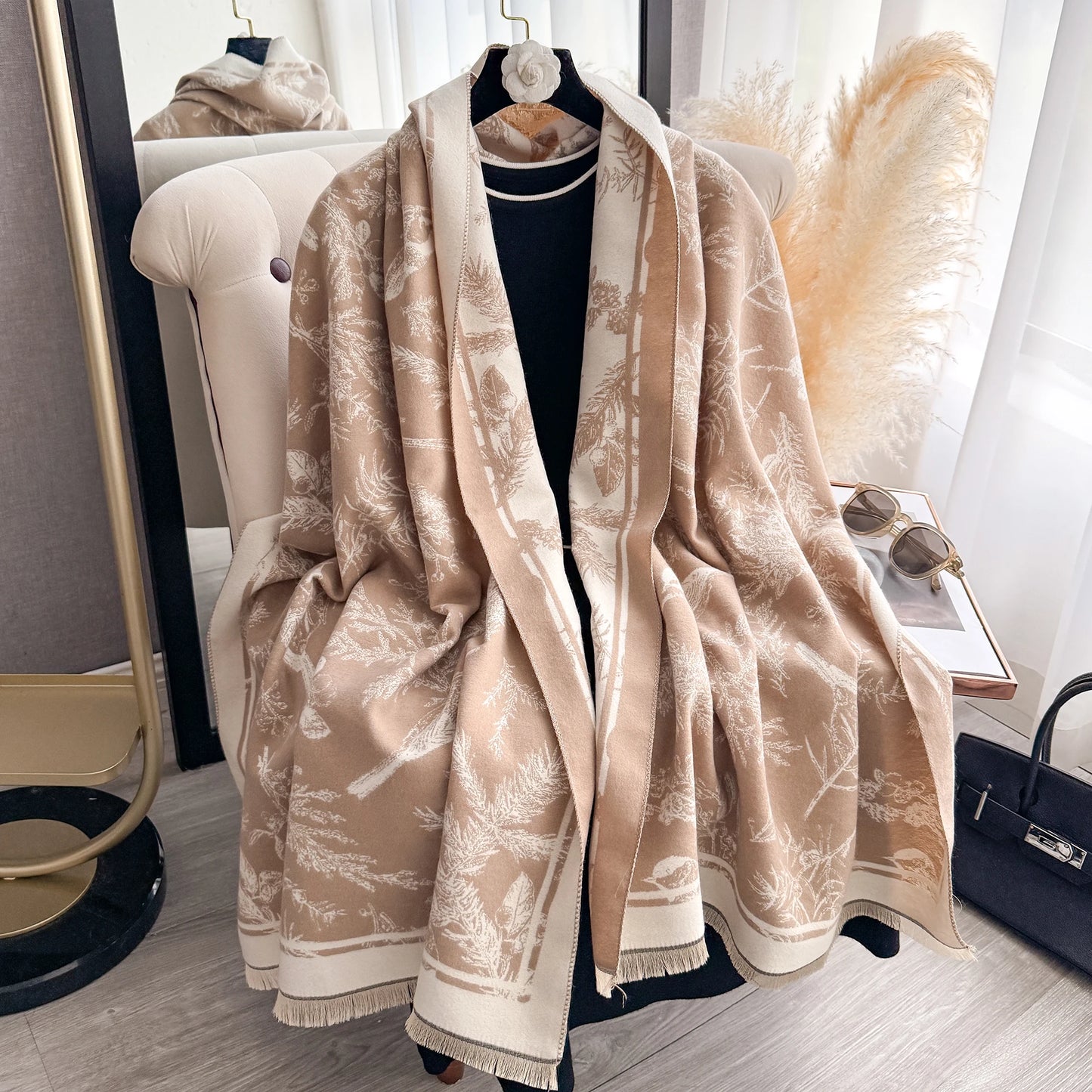 Women's Floral Cashmere Scarves Warm Wraps Large Shawls for Autumn Winter Fashionable Scarves Accessories